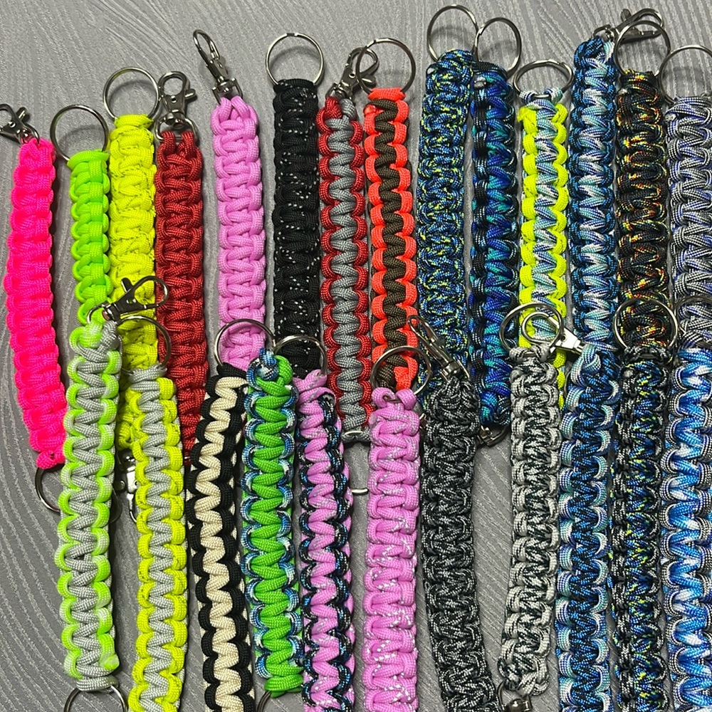 Paracord flat square knot design key ring